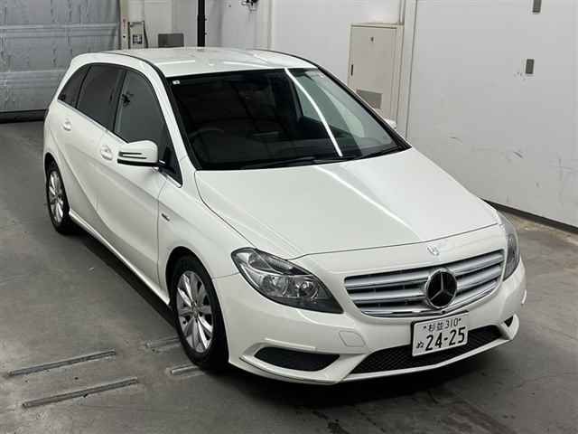 35045 MERCEDES BENZ B CLASS 246242 2012 г. (MIRIVE Saitama)